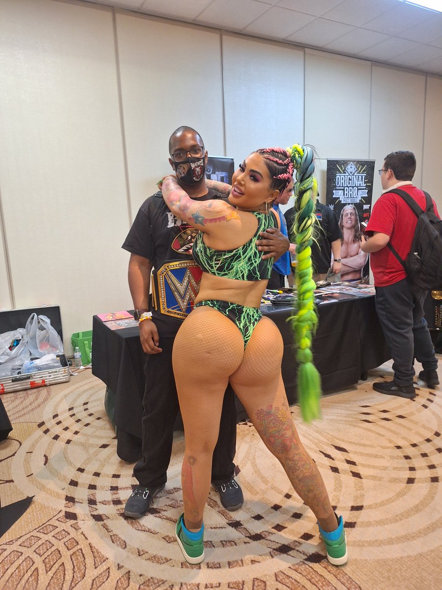 Love seeing <a href="/TheKatieForbes/">KatieForbes</a>