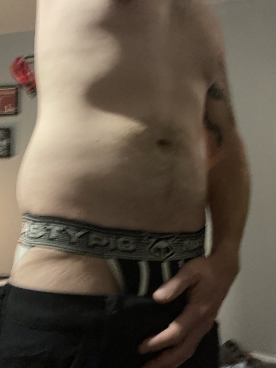 ConHerPup's tweet photo. Feeling pretty horny today! Anyone around  Kissimmee? Hit me up! https://t.co/AKZORMifis