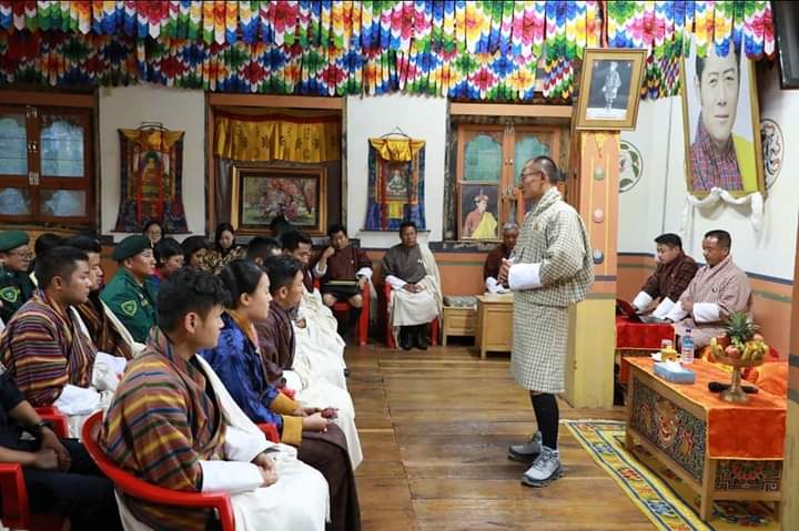 Hon'ble Prime Minister arrived in Paro from Gelephu this morning, and proceeded to Haa for a two-day visit. The day’s engagements included meeting with the Dzongkhag officials, LG leaders, and the business community of Haa; meeting with the LG leaders and public of Samar Gewog;