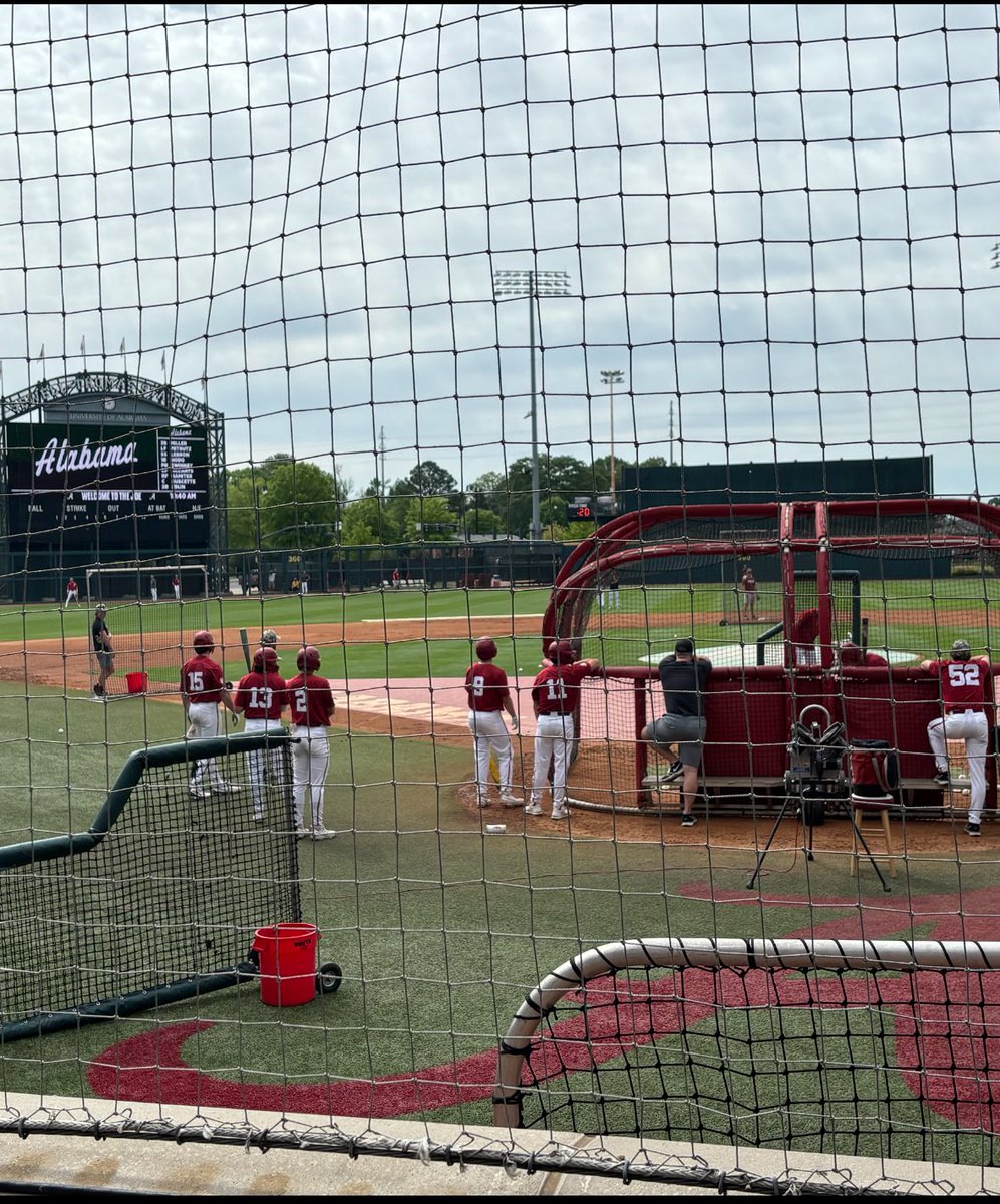Great day to take a series over #1 Arkansas!  #BamaBaseball2024 ⚾️🐘