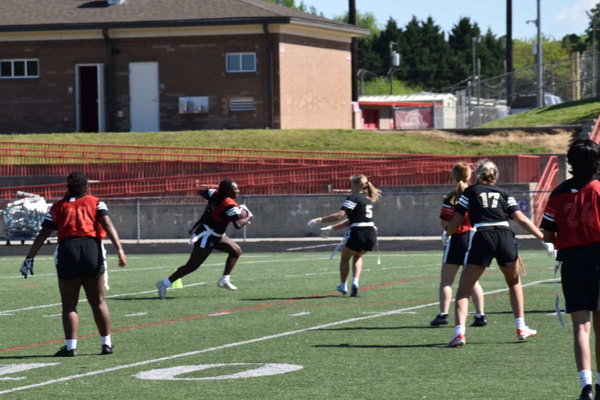 LadyPanthersFFB's tweet photo. https://t.co/9F6PCCh8kt