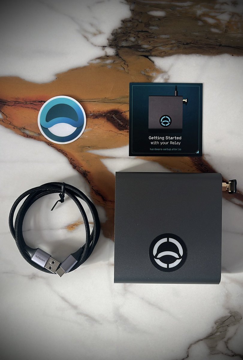AnyoneFDN's tweet photo. It's a pleasure to see the pictures from our community as we begin to roll out relay hardware worldwide, and see the genuine appreciation of our work from the #Atornauts 

📷 @DepinInspiraHub @MoonboundA @golddigx

#relayup https://t.co/pq3tG8JjNB