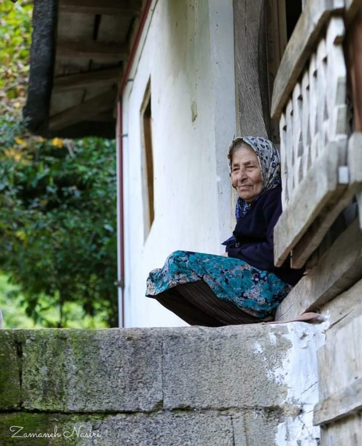 Yeni bir döneme girdi insanlık!
Eşyadan yana zengin, insandan yana fakir...