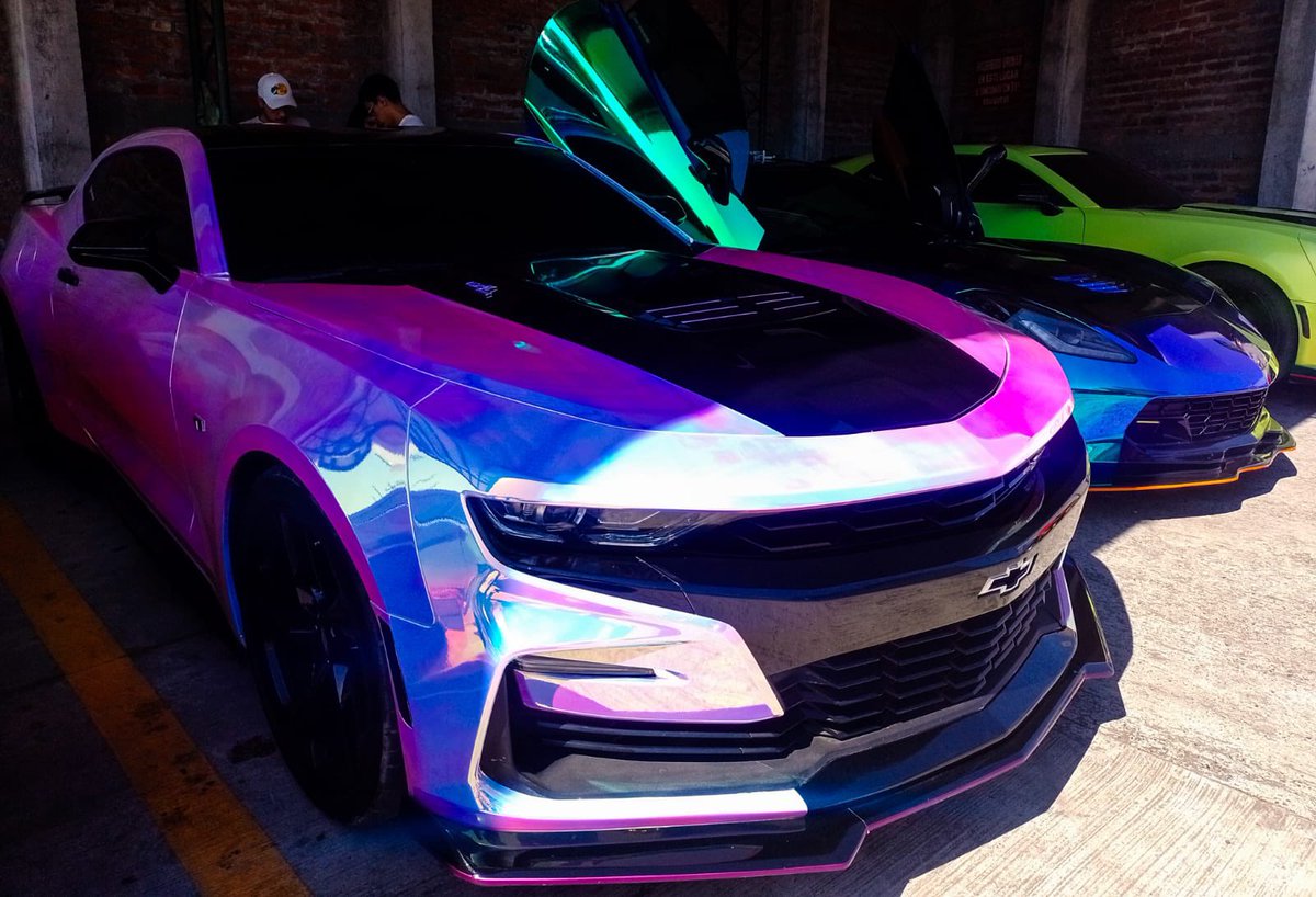 DiarioCoLatino's tweet photo. #DeporteMotor
Los amantes del #deportemotor asisten a la cita de la XXXIV edición del #SuperAutoShow, en el Centro de San Salvador, donde aproximadamente 450 autos se exhiben y compiten en las diferentes categorías.
Fotos: @RebeHenriquez https://t.co/i3X90M6vSk