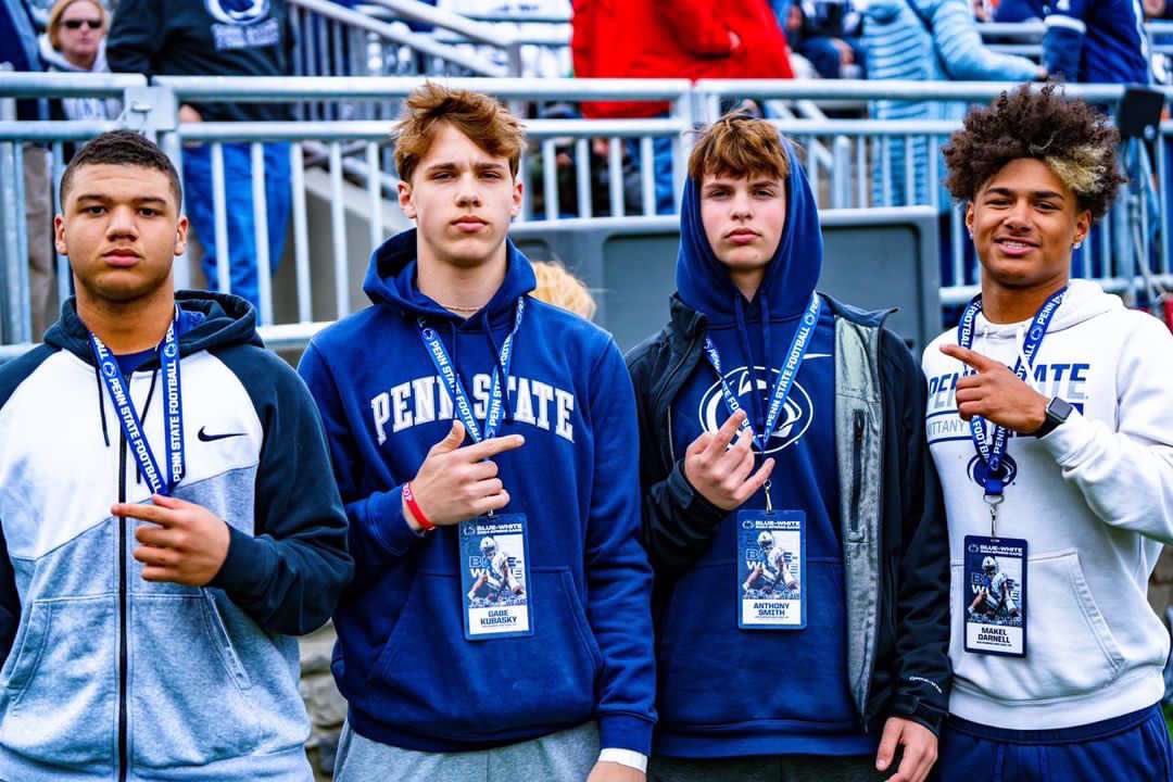 Had a great time at @PennStateFball blue-white spring game with @AnthonyMSmith13 @MakelDarnell @JackMickens11! Look forward to getting back up! @coachjfranklin @knnysndrs @CoachTerryPSU @Coach_Elby @cxtherinek @Coachpoindexter @calebtyler_psu @SHSFootball4U @theking1