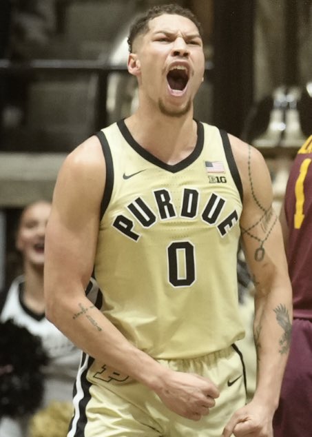EdeyMuse's tweet photo. Hearing rumors that Duke is the team going after Mason Gillis the hardest in the portal…

What do y’all think about that😳😳 https://t.co/IBCGT0e3UM