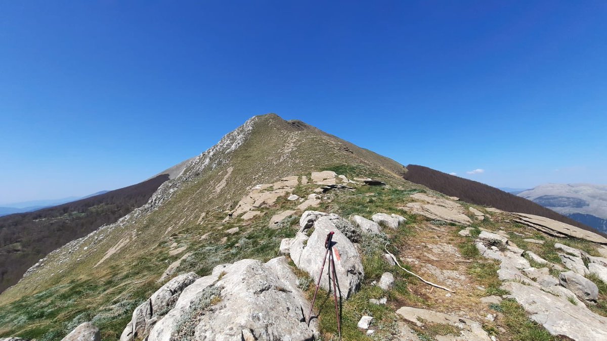 #Stupore_Lucano #basilicata #favino #montagna #mountains #mountain #nature #italy #trekking  #landscape #ig #photography #naturephotography #hiking #montagne #travel #snow #montagnachepassione #picoftheday #panorama #love #photooftheday #instagood #mountainlovers #naturelovers