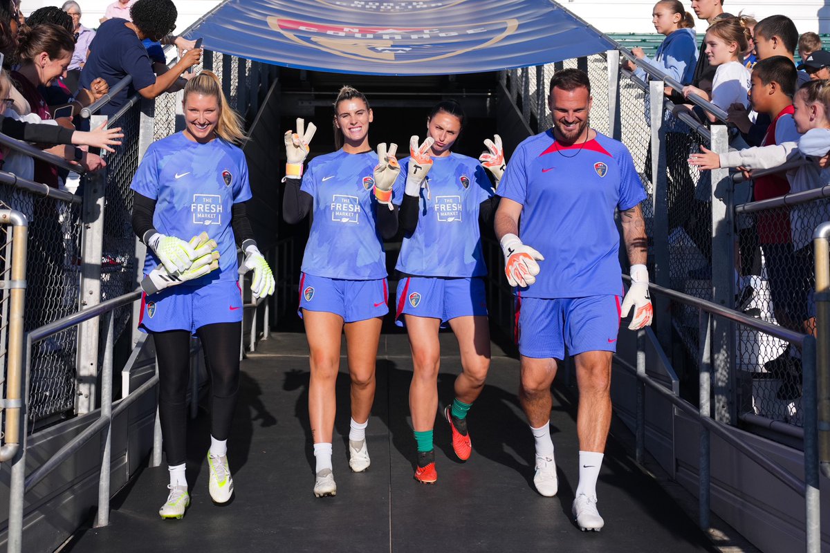 Did someone say World Goalkeeper Day? ✌️

#ForTheLove