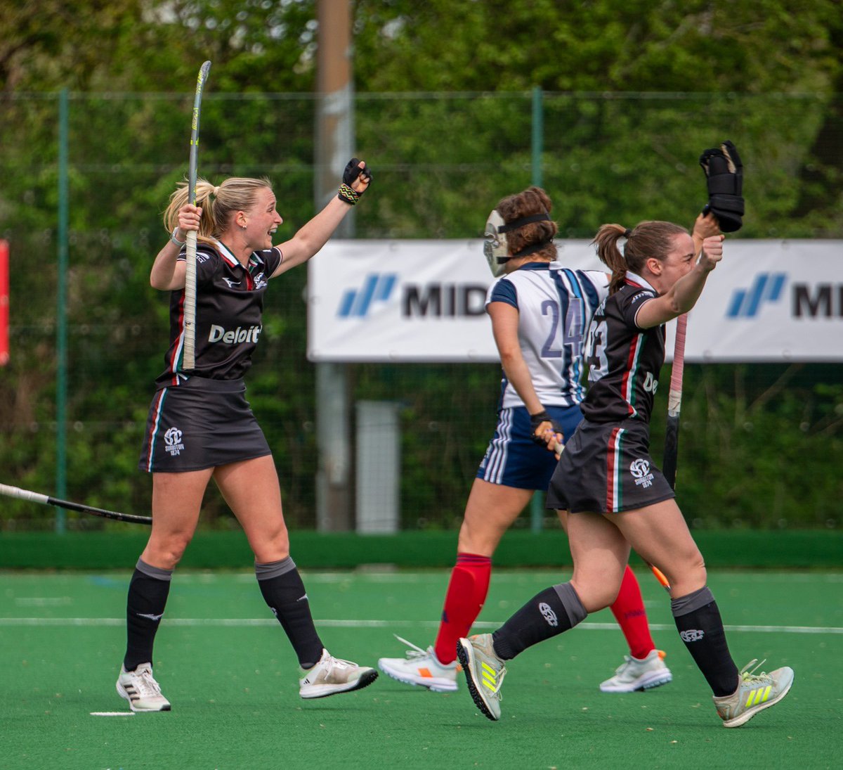 How it feels to be champions 😍 #EHLFinals | @SurbitonHC | 📸 @GraeWil