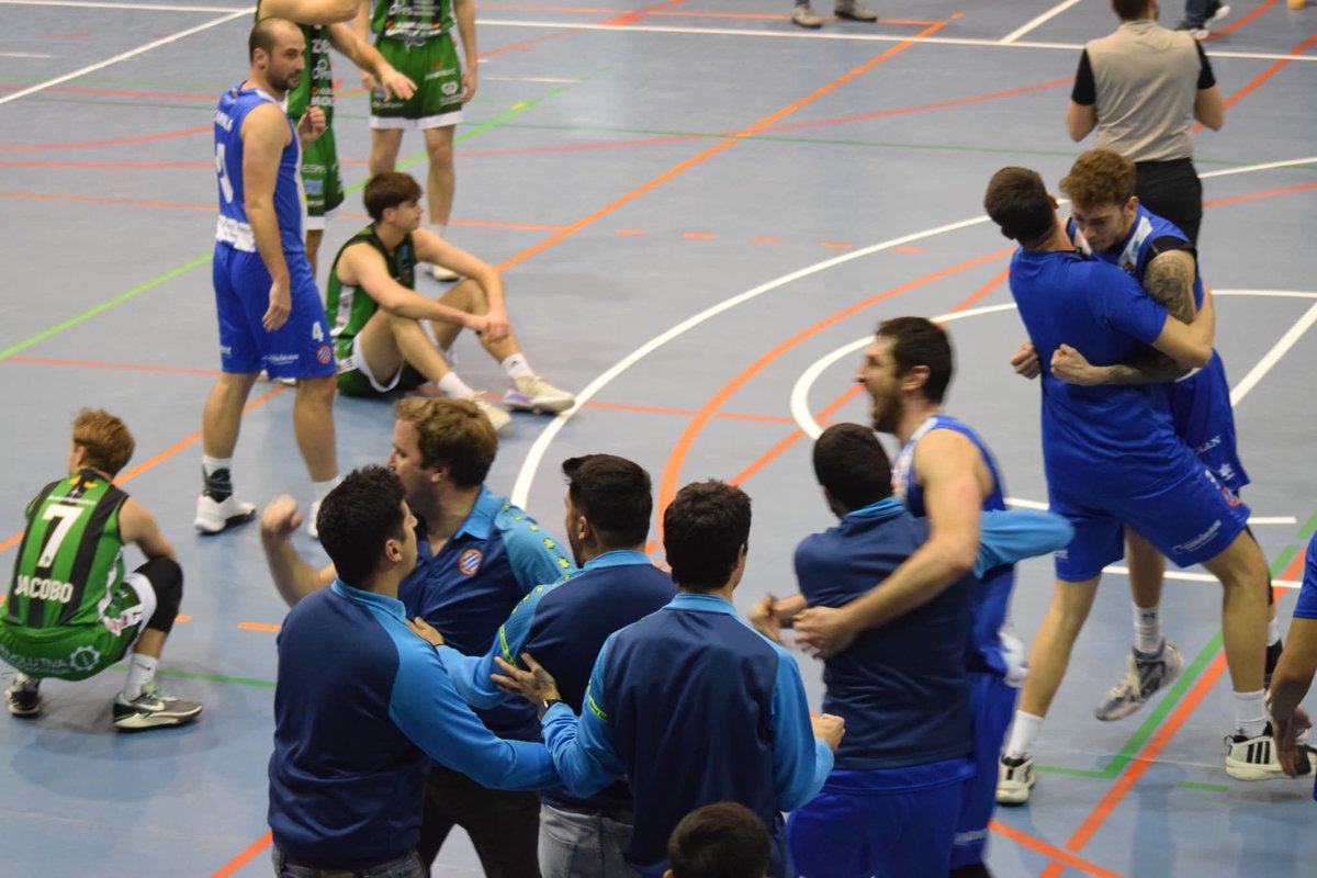 Paco López tweet media