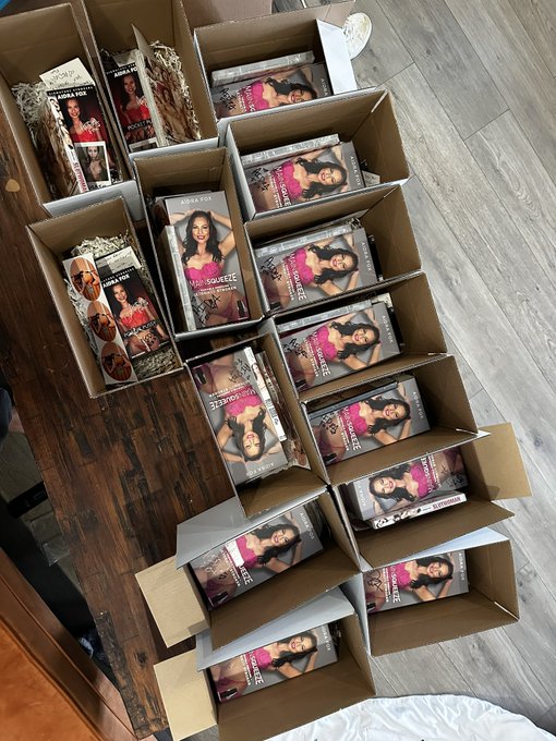 Orders are all packed up with some extra goodies added in ? going out tomorrow ? https://t.co/S9KBNZ