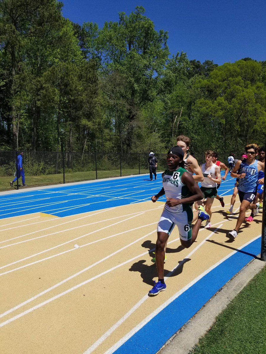 Langston Hughes Class of 2025 middle distance runner, Martavius Griffin, has range and grades. Coaches, please get on him before it's too late. 800m - 1:56.79 1600m - 4:36.74 2000m Steeple - 6:23.42 GPA: 3.00+ @MartaviusGrifin; @Coach_Colvin1; @AllenWilliams25; @CoachKJamison1