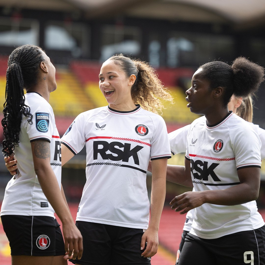 Cool, calm and collected 👏 #cafc | @melgjohnson