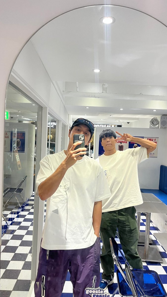 Park Hae Zin 😍 el momento selfie, mi momento favorito 🥰 #zin #superZin #superstar #supermodel #modelman 
#박해진 #parkhaejin #parkhaezin #朴海镇 #朴海鎮 #パクへジン #박해진팀 #parkhaezinspain #parkhaezineurope
Fte IG: parkhaezin_official