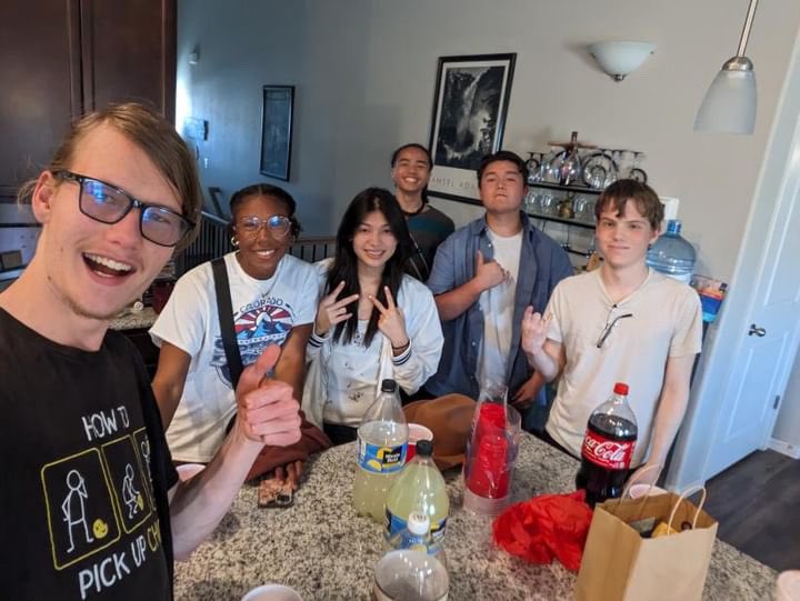 IconXIsBack's tweet photo. I turned 18 yesterday and got to spend it with some of the best individuals that I have met. https://t.co/vdCsmSF2Nz