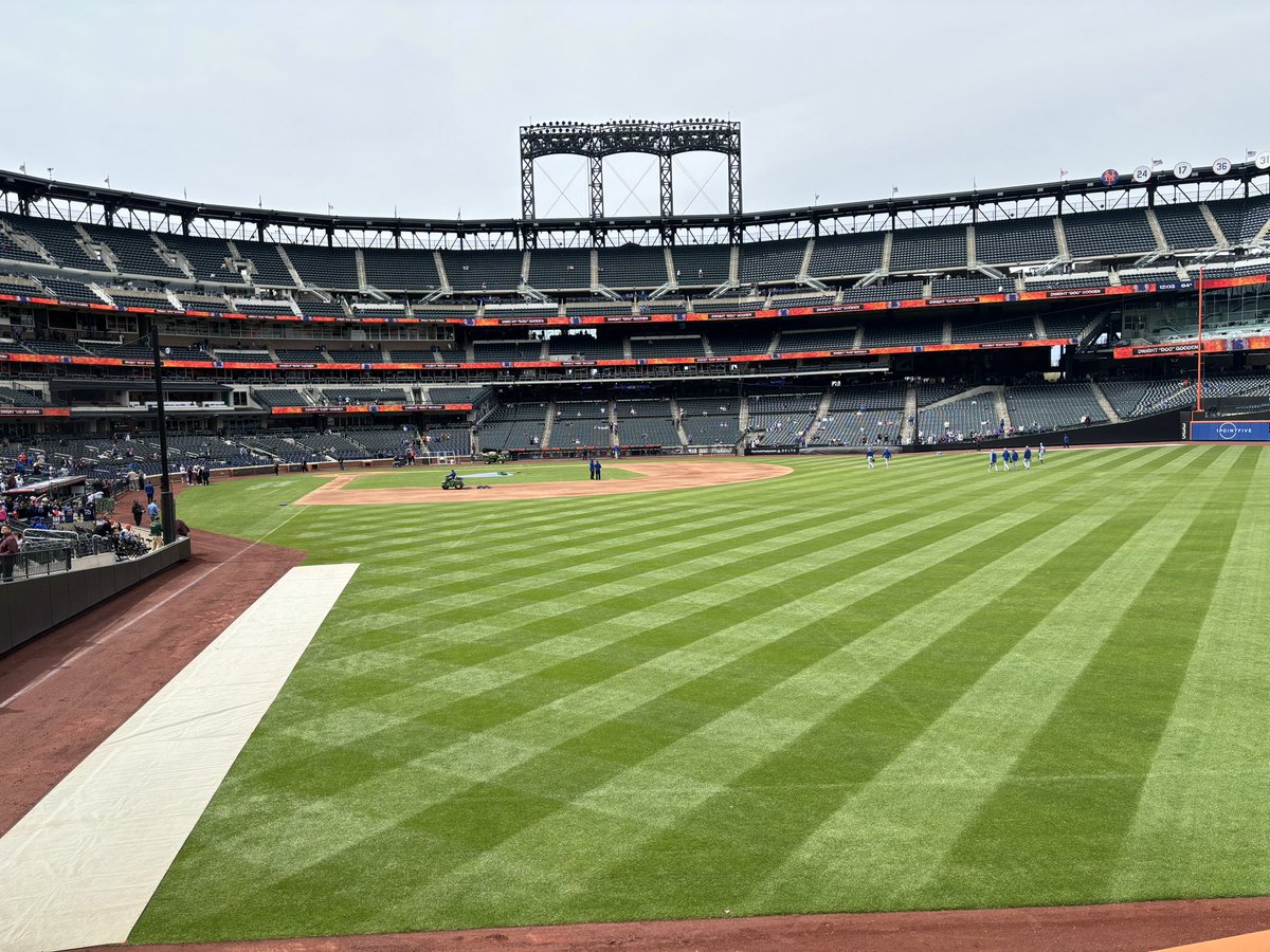 Bearbuca's tweet photo. Todays view  #DocsDay #16 #LGM https://t.co/lb6iy3dIKy