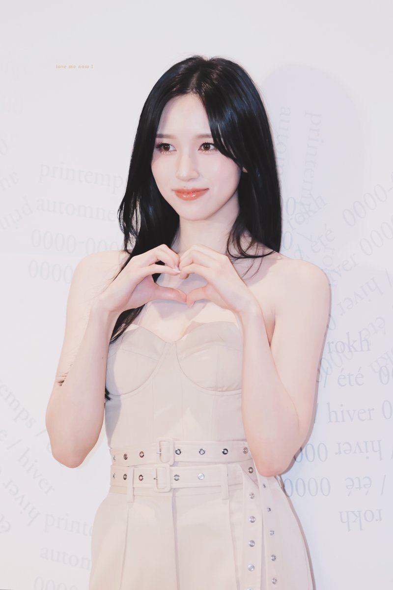 lovemenow_324's tweet photo. 240412 갑자기 시작된 애교파티
#TWICE #트와이스 #MINA #미나 #ミナ https://t.co/5i1uwTJUjB