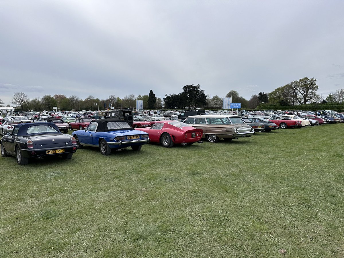 Casual spot at the #81MM car park - #250GTO