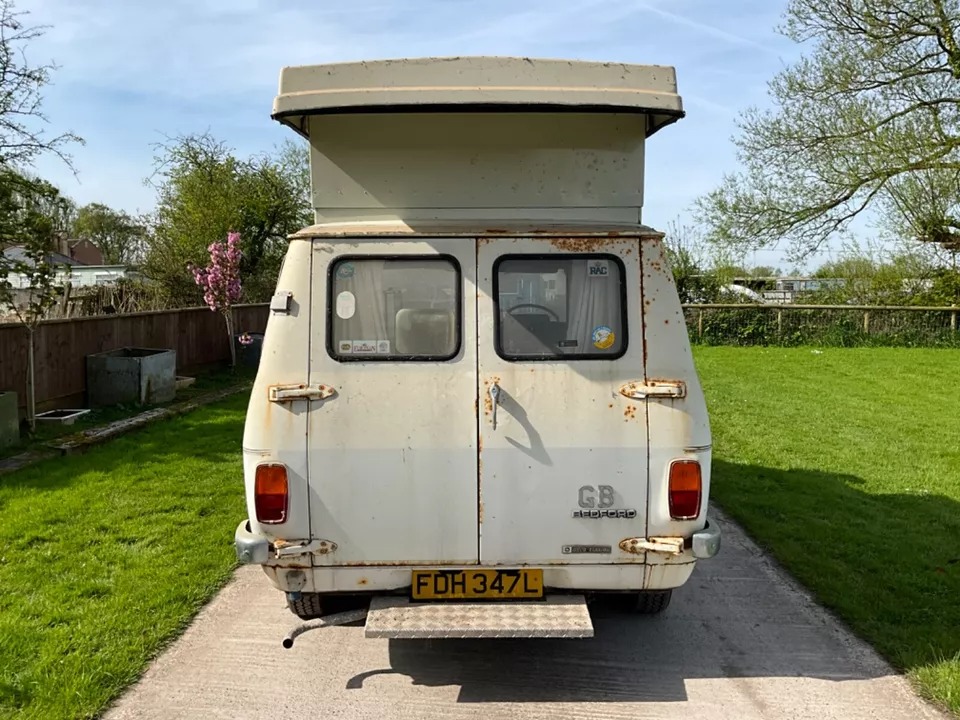 BarnFindsUK's tweet photo. Ad: 1973 BEDFORD CF AUTOSLEEPER
On eBay here -->> https://t.co/KxeMDEmw31
#VintageCamper #ClassicVanLife #RetroCampervan #CampervanLife #RetroVanLife #1973Bedford #Autosleeper https://t.co/VoQTGJaQn2