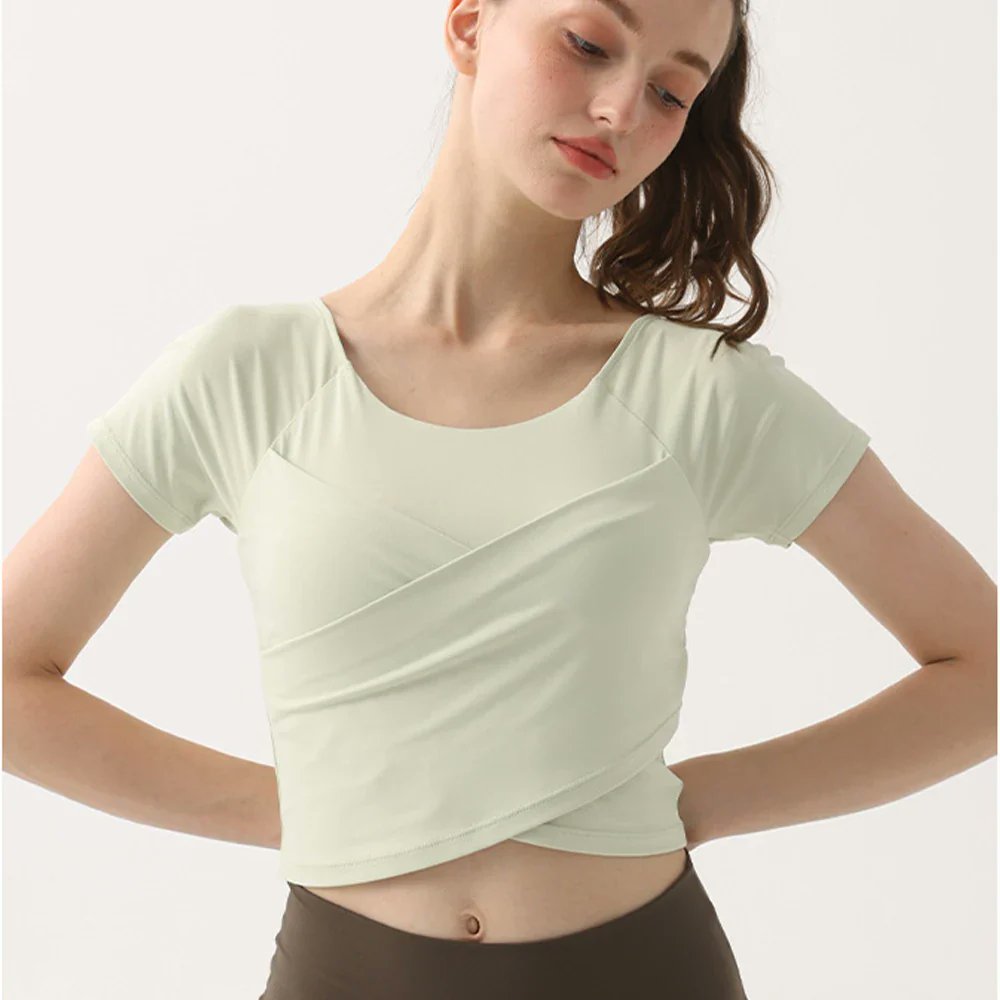 mindfulthread's tweet image. Struggling to find a comfortable and supportive top for your yoga practice? Look no further! Our women's yoga crop top offers the perfect solution.
.
.
Shop Now at: yourmindfulthreads.com/products/women…
.
.
#YogaCropTop #YourMindfulThreads