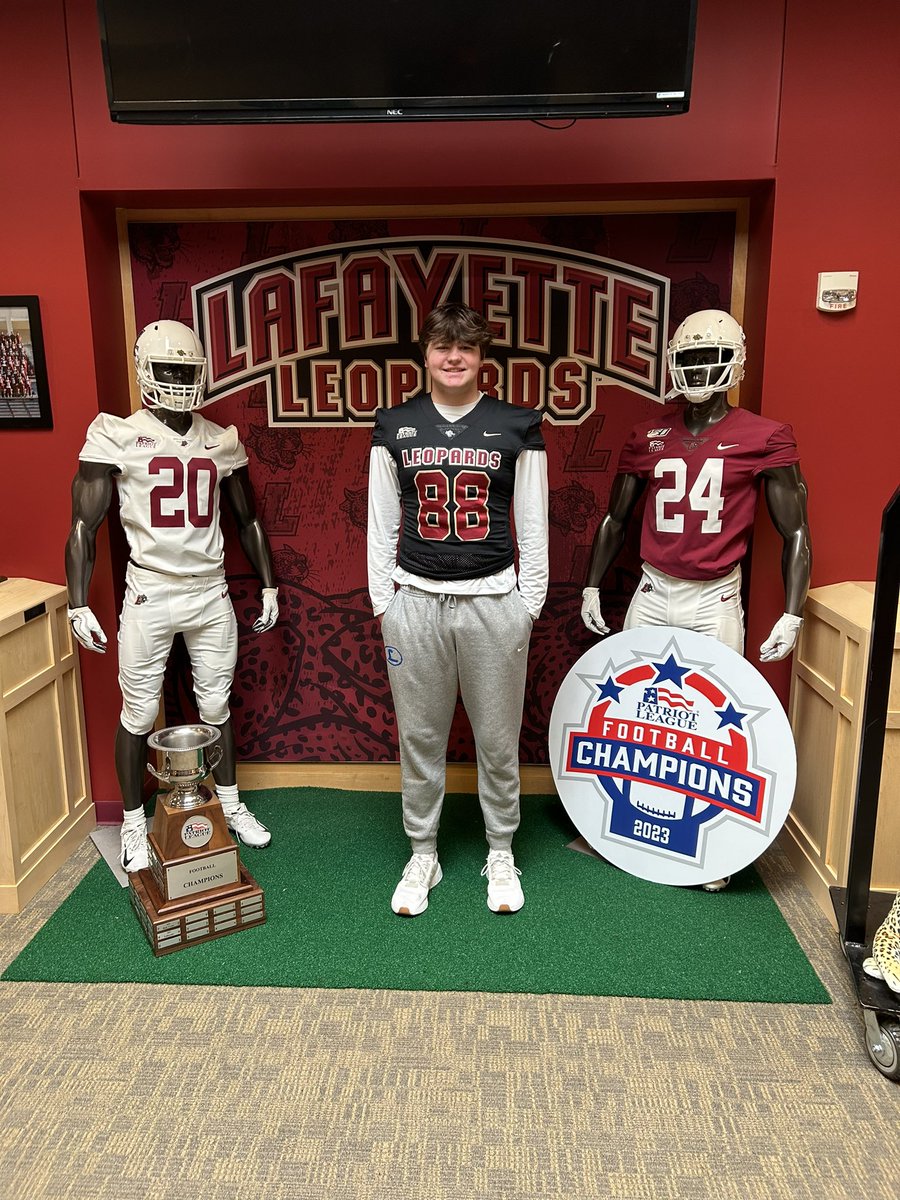 Thank you @MCthedc for having me up at @LafColFootball yesterday! Had a great time talking with @Coach_Noll and meeting the other coaches. Can’t wait till I’m back at Lafayette!! @Coach__Trox @AnthonyZehyoue @MikeSolwold @TouchdownDons