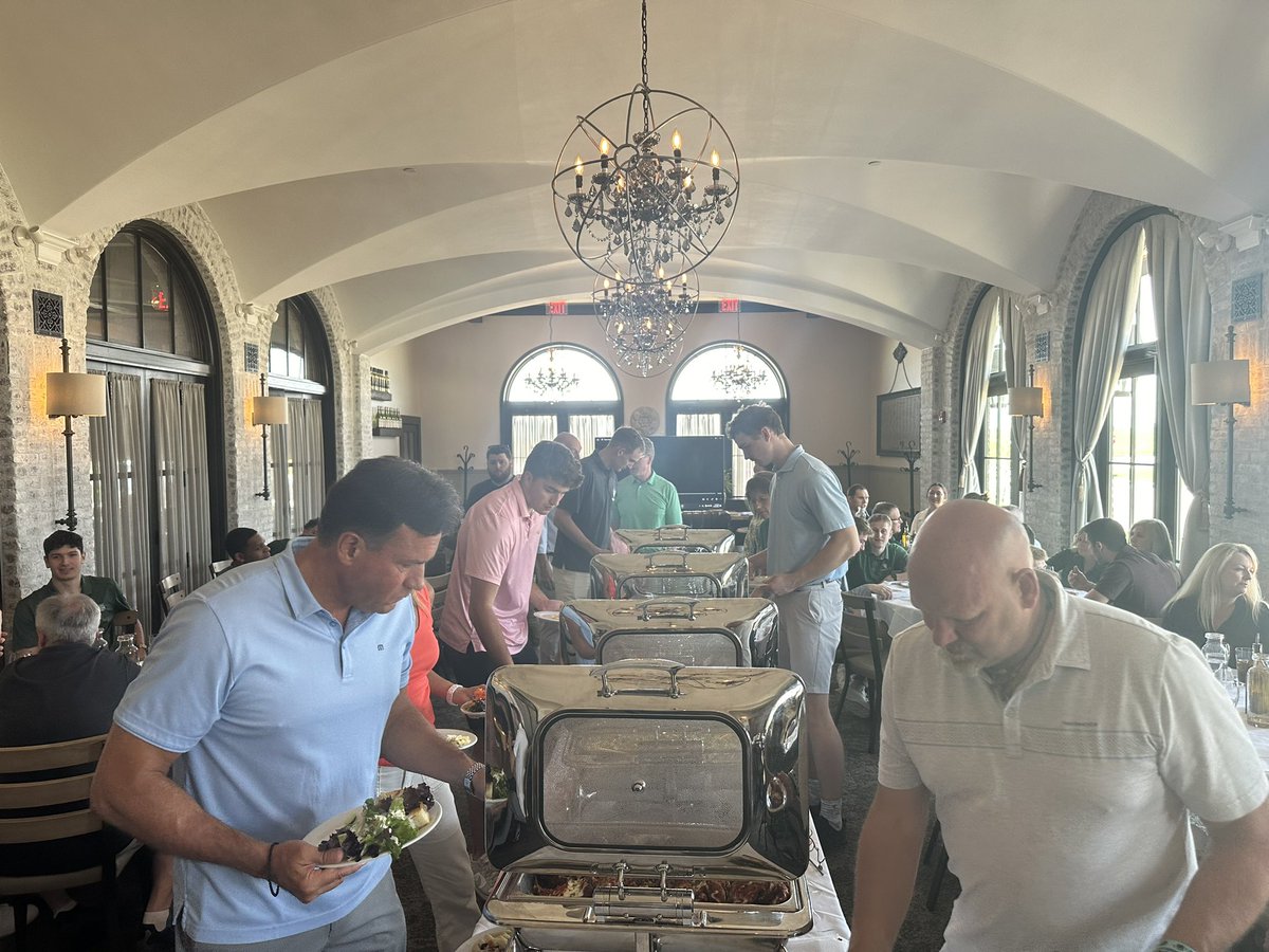 Illinois Wesleyan Basketball tweet media