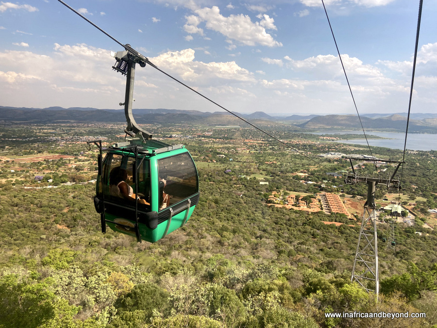 I know you'll be suffering a sleepless night wondering what is Africa's longest aerial tramway!? But that's why I'm here! - to tell you it's South Africa's 1.2km Hartbeespoort Aerial Cableway. Now if I could only answer why anyone would want to see Hartbeespoort from the air.🚡🙄