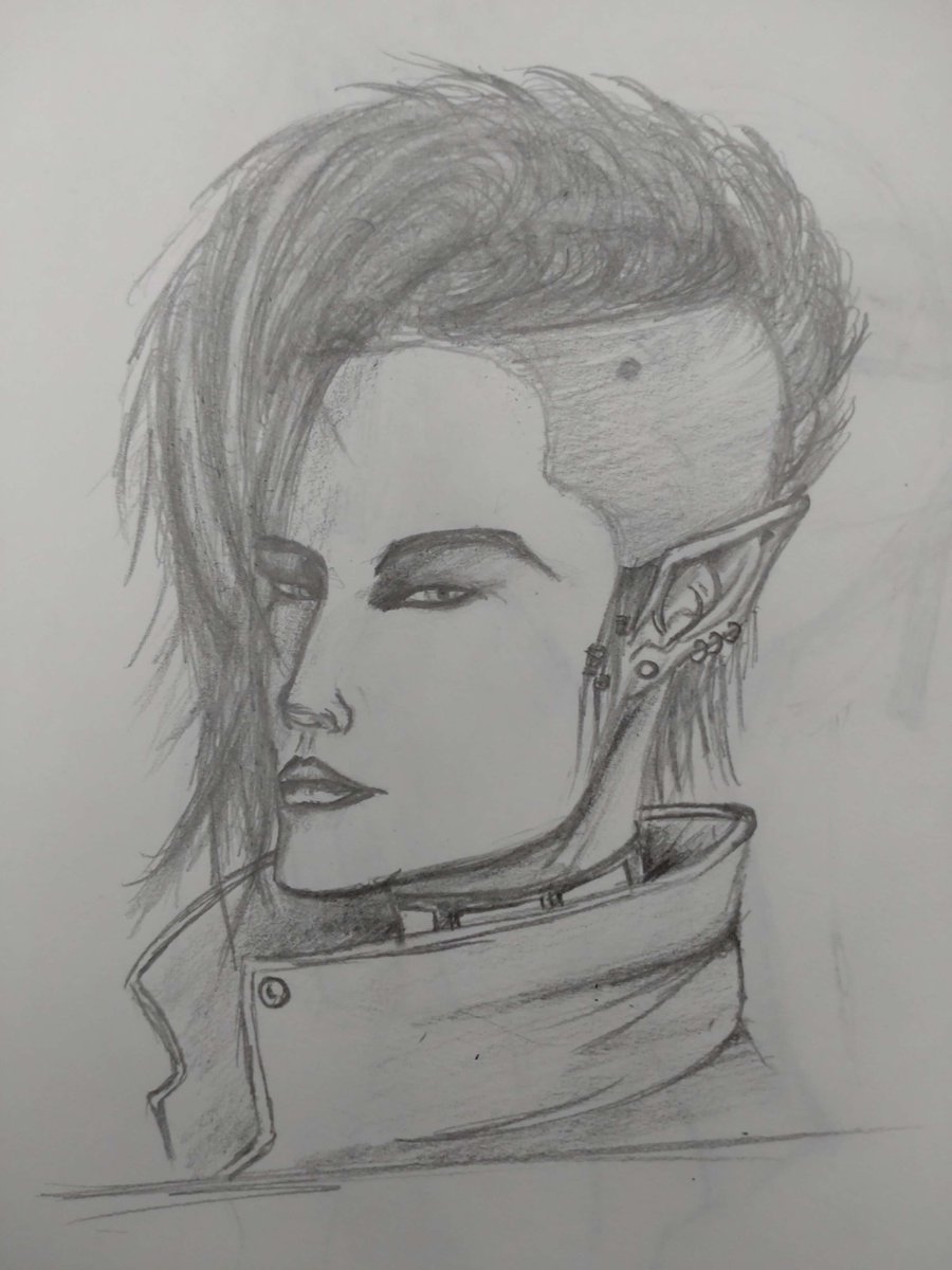 Still need some improvements on the jaw when I draw. At least I'm positive that those are huge progress from a few years ago. I get the feeling that almost all my characters looks androgyn, whatever I do