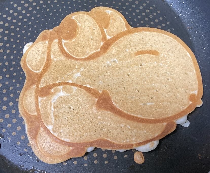 i wanted to show twitter my yoshi pancake..