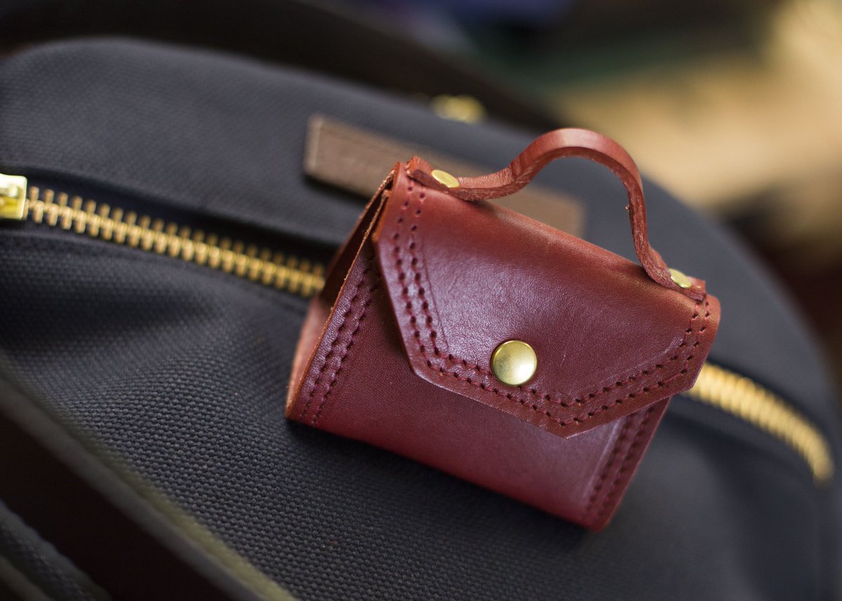 #purse #tiny #forfun #beutiful #craftmanship #artisanmovement #display #red #artwork #leather #handmade #britishdesign