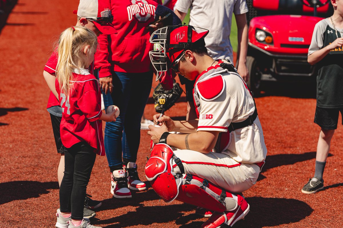 Sunday signing ✍️

#GoBucks