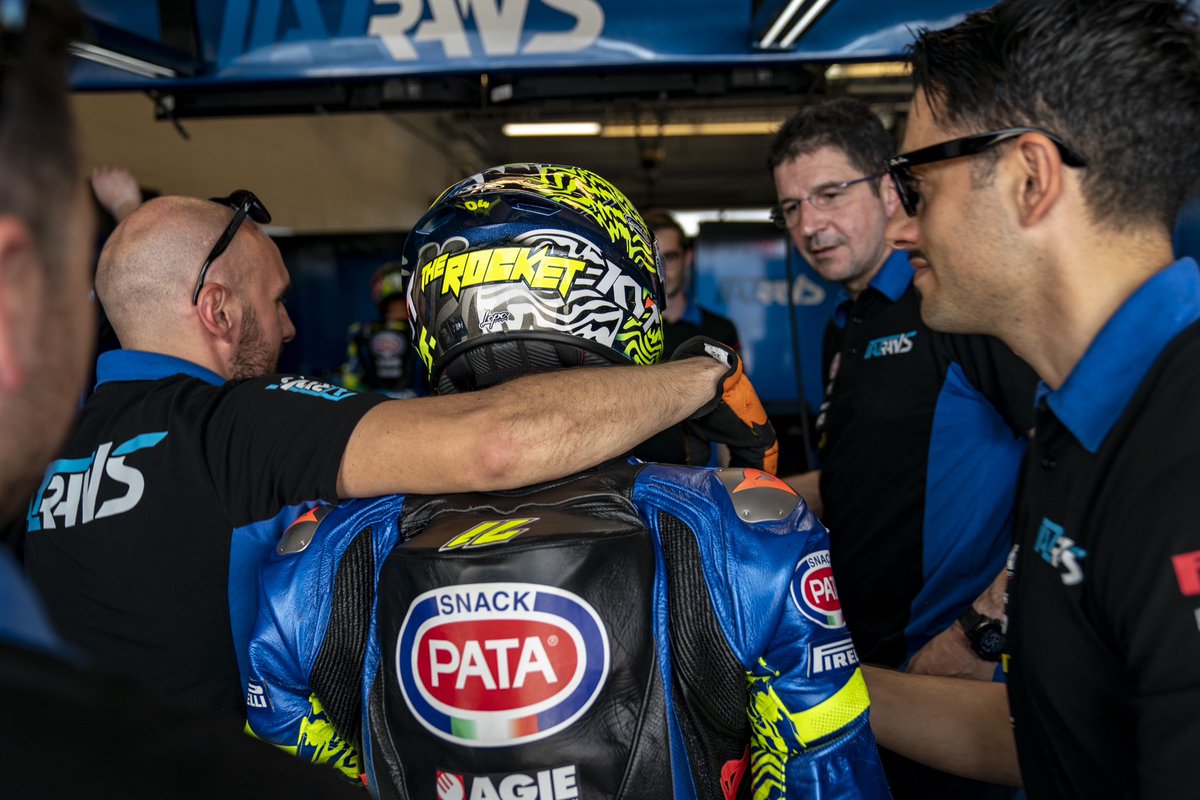 dennisfoggia71's tweet photo. “…purtroppo la gomma negli ultimi 5 giri è mancata totalmente e ho cercato di portare a casa il miglior risultato che potevo fare, ringrazio il mio team, adesso analizzeremo i dati della gara e ci prepareremo al meglio per la prossima tappa 🚀”

#AmericasGP
#DF71 #DennisFoggia https://t.co/c9EBrIMH0u