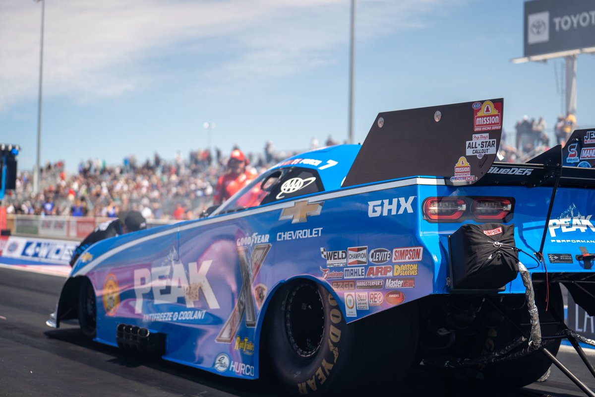 ROUND 1 RESULTS: @JohnForce_FC - OUT 4.165 at 257.63 mph @peakauto #Vegas4WideNats