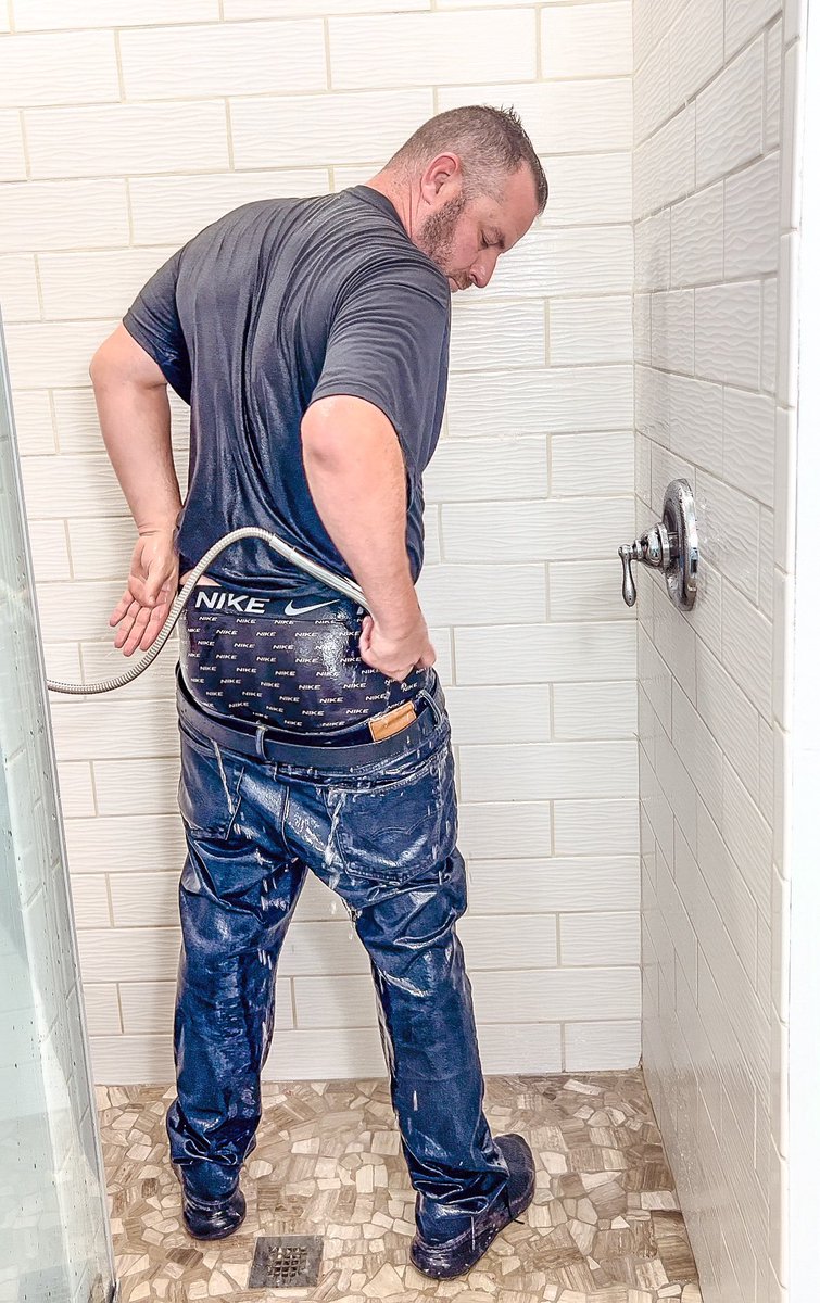 dressed4wet's tweet photo. https://t.co/zudwPFJnt4