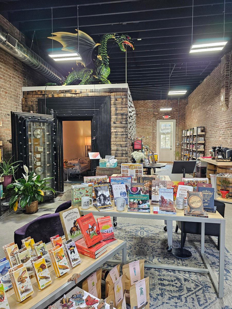 Thank you A Likely Story Bookstore for hosting LEXINGTON today. Beautiful afternoon in Midway, KY at this independent bookstore. Thanks to everyone who came to the talk.
#bookstore , #independentbookstore, #BooksWorthReading , #booklovers , #MidwayKy, #HorseRacing