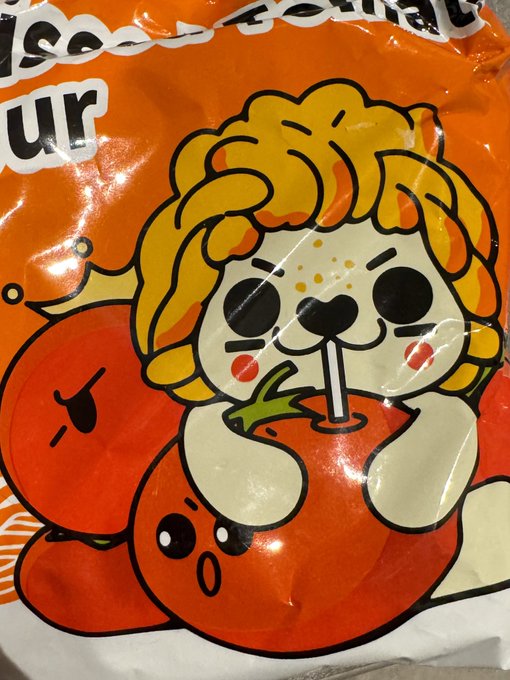 i got these noodles because of this tomato drinking cutie https://t.co/4ZGgkyCVcd