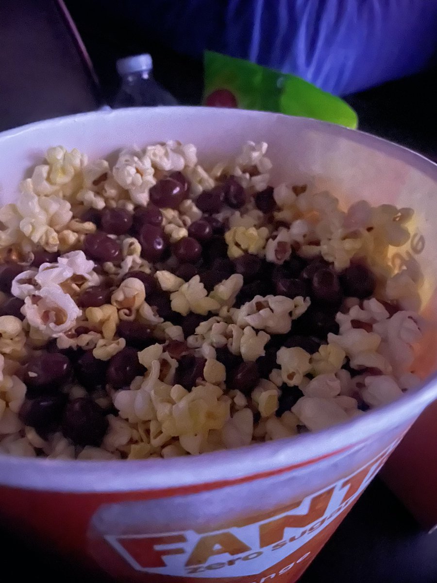 About last night..
#AMCPerfectlyPopCorn #AMCcinemasweets #AMC $AMC #AMCSTOCK while watching #UFC #UFC300 #UFC300Live #atAMC