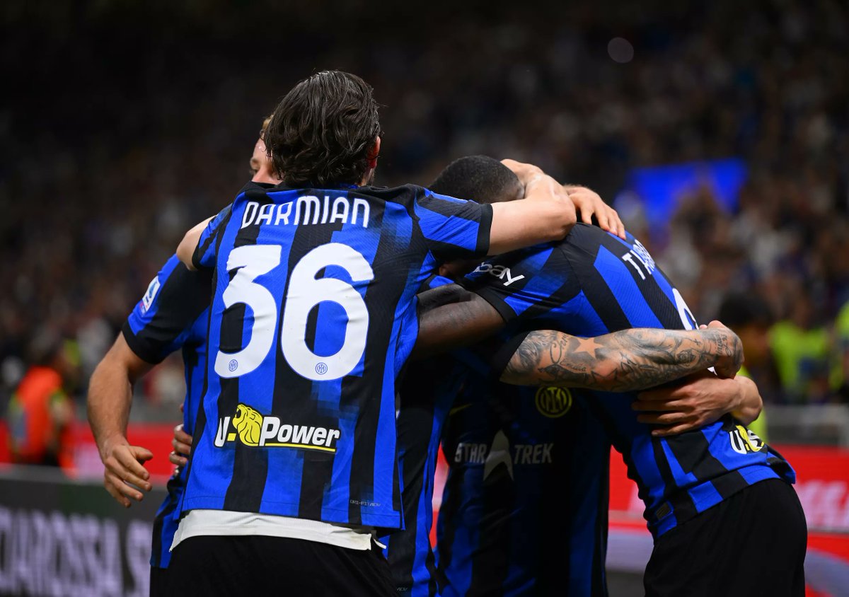 InterClub1908's tweet photo. โซ๐ต๐ @SerieA #InterCagliari 2-2 un'@Inter con retrogusto dolceamaro i gol dei nostri sono di #Thuram e #Calhanoglu SEMPRE #FORZAINTER #AMALA #SempreForzaInter #PazzaInter #IMInter #DAZN #IMInterClub #InterFans #InterClub1908
Seguite il profilo di riserva @InterClub1908_ ๐ค๐ https://t.co/aBzcuX6Wf8