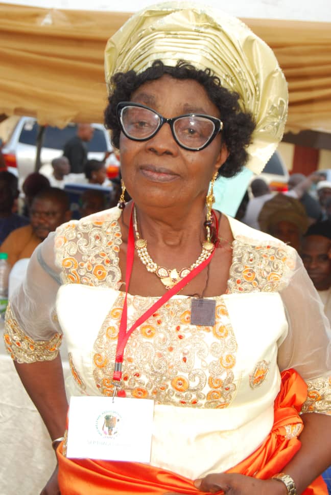 Happy mothers day to my mother, may continue to bless you 🙏