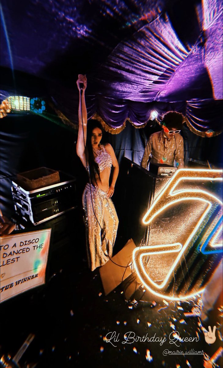 Maisie. (@maisicwilliams) on Twitter photo 