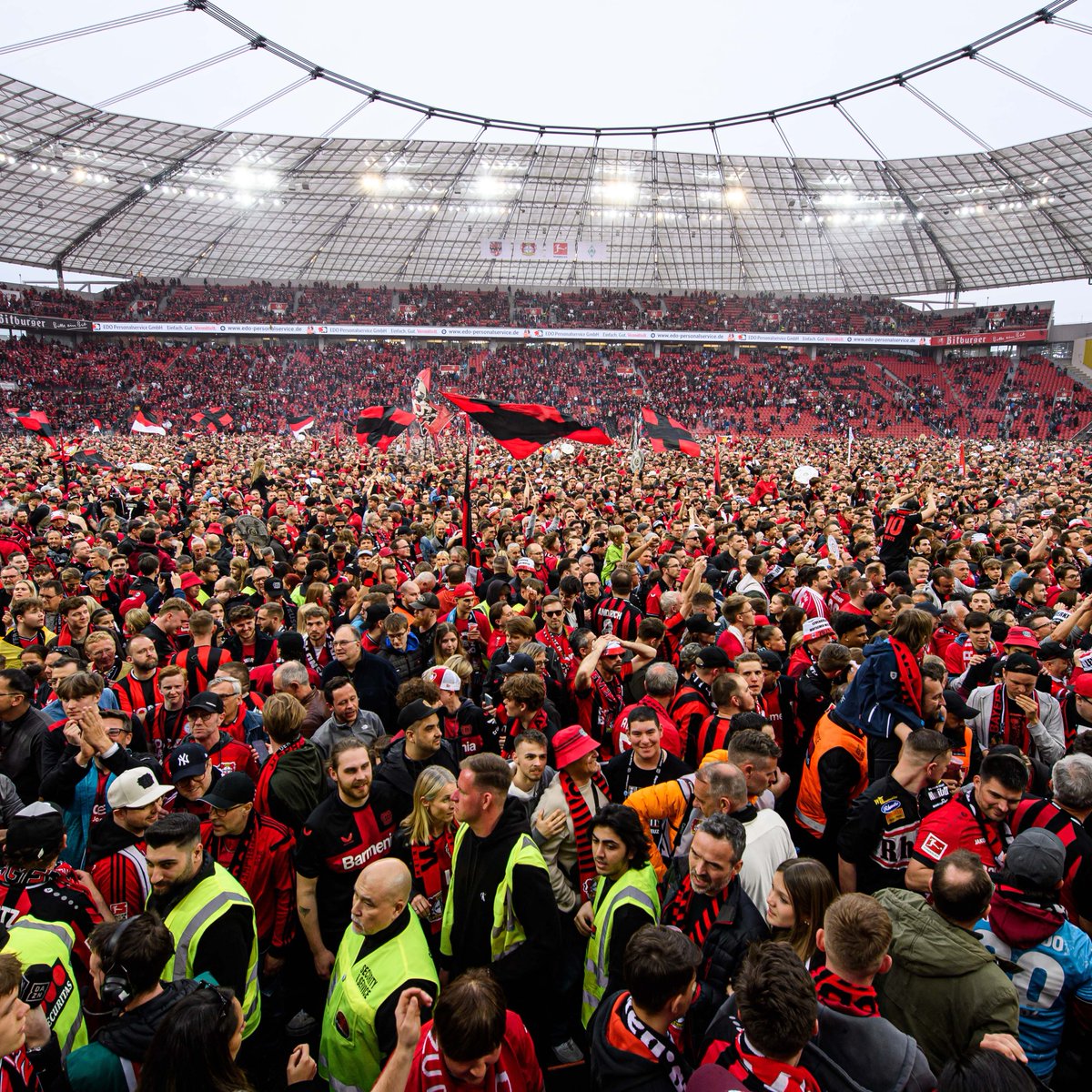 bayer04_en's tweet image. A f*cking incredible day! 😄

#Winnerkusen #DeutscherMeisterSVB