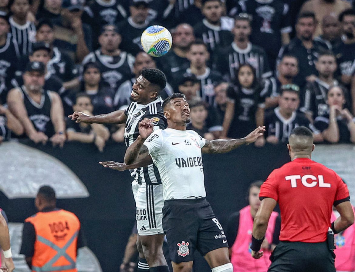InfoGalo_'s tweet photo. Ponto importante diante de um adversário com dois jogadores a mais. 💪🏼🐔

📸 Pedro Souza | Flickr Atlético https://t.co/bQcmtjuDKW