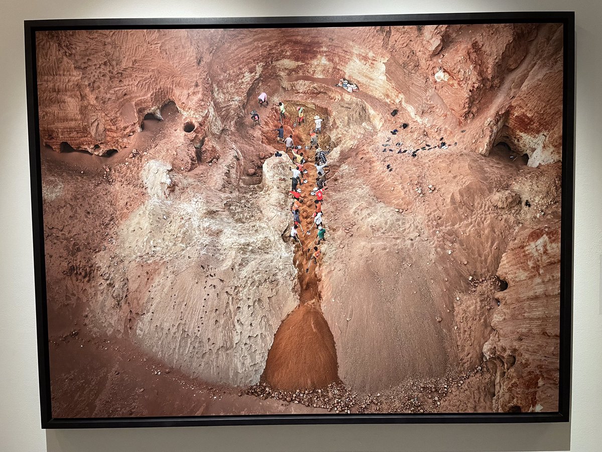 Edward #Burtynsky; Ilakaka Sapphire Mine #1, Ilakaka, #Madagascar, 2019. In @saatchi_gallery’s current #exhibition Burtynsky: #Extraction/#Abstraction.
#EdwardBurtynsky #extractionabstraction #photography #photographer #photograph #photographs #art #artist #mining #SaatchiGallery