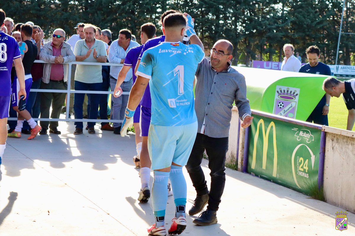 cd_becerril's tweet photo. EQUIPO + AFICIÓN 🍍💜

¡¡SEGUIMOS DANDO GUERRA!! 🫢
¡¡SEGUIMOS SUMANDO!! 🔝
¡¡SEGUIMOS SOÑANDO!! 🚀

#VamosBece 💜 #SigamosSoñando ✨ https://t.co/feCLppauBi