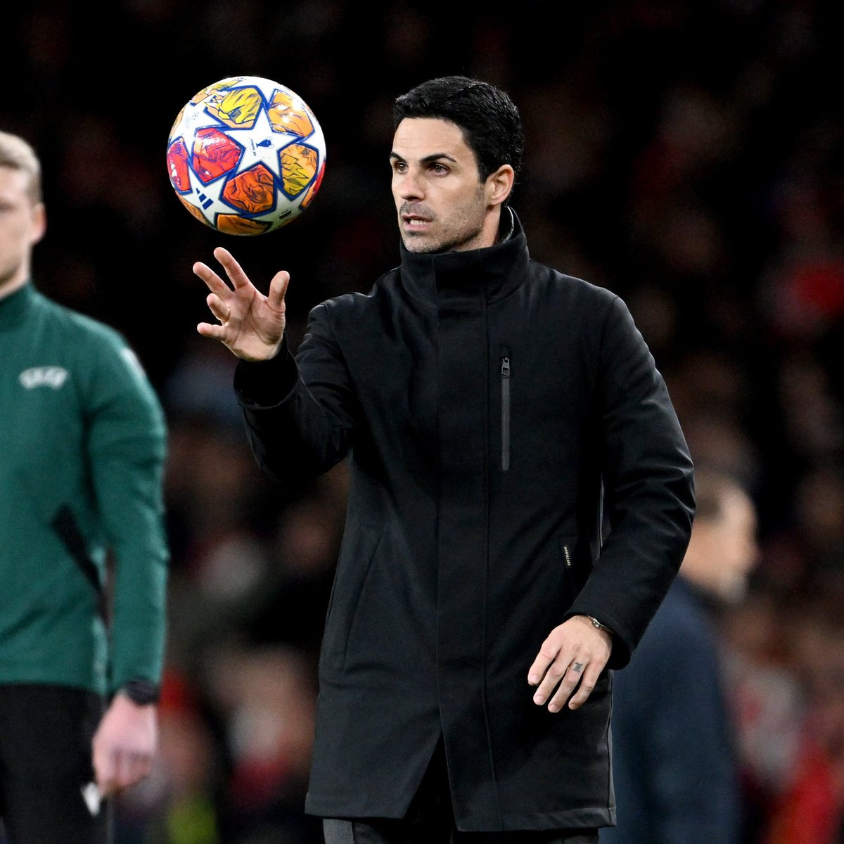 Mikel Arteta: ''Dünyanın herhangi bir liginde üst üste bizim kazandığımız kadar maç kazanırsanız, altı veya sekiz puan farkla lider olursunuz. Fakat Premier League'de durum böyle değil.''