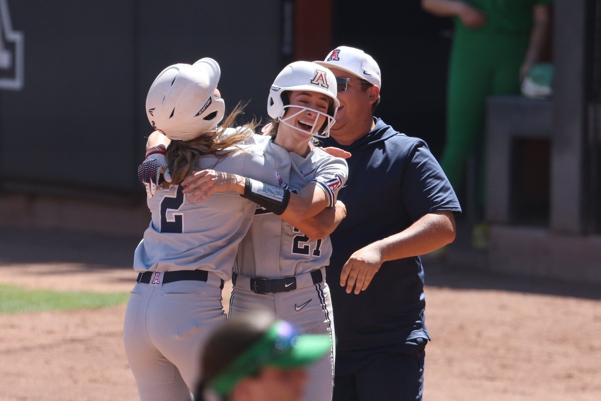 Third walkoff of the year for Jaz ‼️