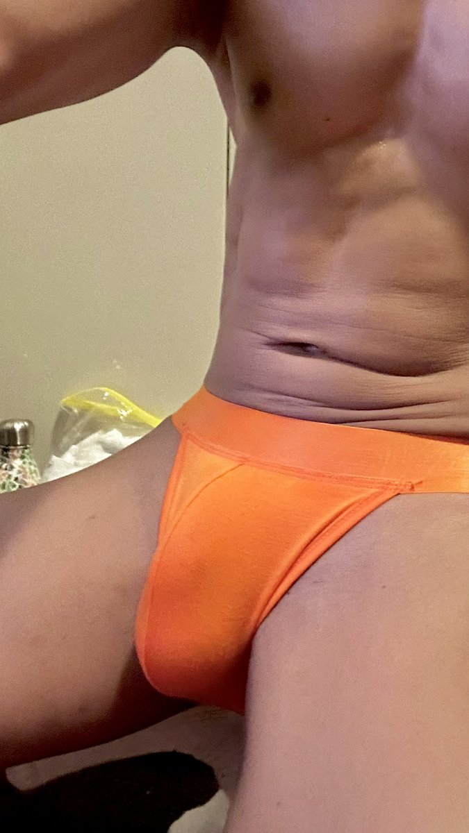 voopee's tweet photo. Orange Addict :) #fun #asianfun https://t.co/zsowQhRo3P