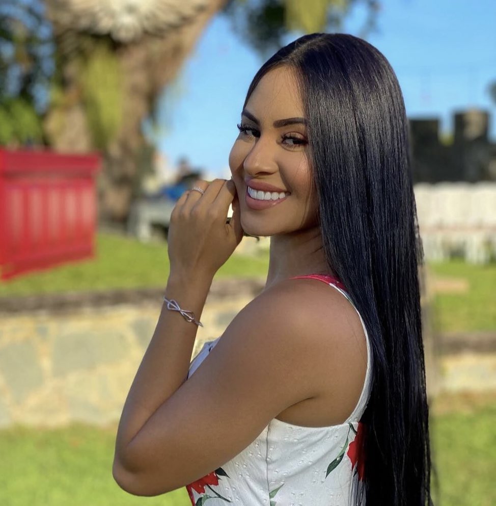 Se você é fora Isabelle dê RT