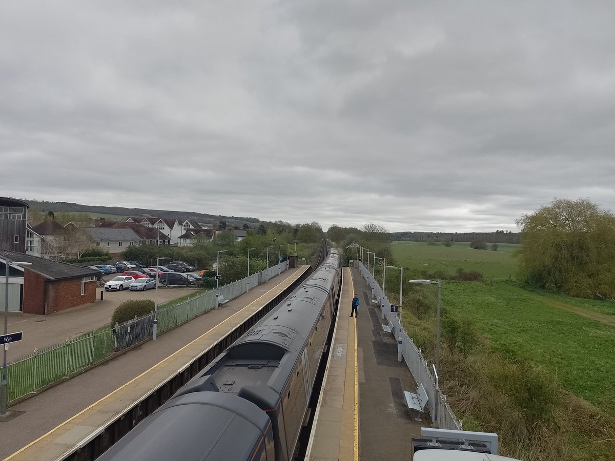 HBtrainfan375's tweet photo. Station 72/106:
Wye ✅

Only had 5 mins here but it's got a nice station Building and Scenery is not bad either. A Decent station https://t.co/zaUYJAXdmZ