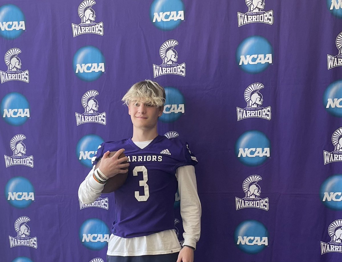 Sawyer_Hakow's tweet photo. Had a amazing time at Winona State yesterday I wanna thank all the coaches for allowing me to see Winona’s beautiful campus and allowing me to learn more about the program.
@Coach_Spencer11 @Coach_Bergy @BryceCross8 @WinonaState_FB @MJ_NFLDraft @travisWSN https://t.co/uiFVkDJeWJ